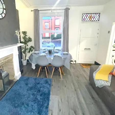 Ashton House