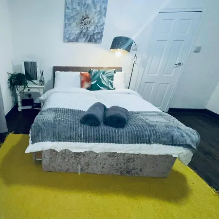 Holiday home Ashton House Leeds (West Yorkshire)