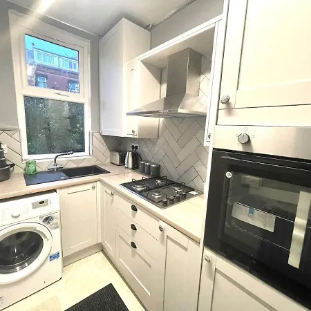 Ashton House Holiday home